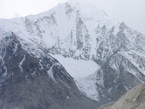 The Guangming Cirque near the confluence of middle and western Rongbu Glacier